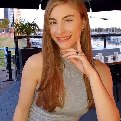 Larissa is looking for a Room in Roermond