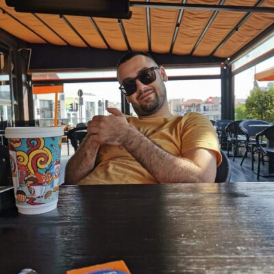 Theodore  zoekt een Kamer / Appartement in Roermond