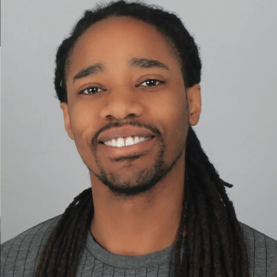 Elvis  zoekt een Appartement in Roermond